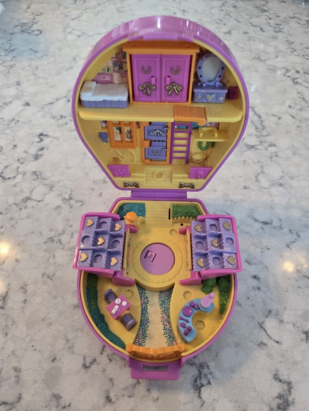 Vintage Bluebird 1994 Polly Pocket Pony Ridin Show Compact ONLY - Picture 2 of 7